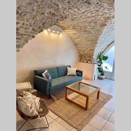 Superbe Appartement En Pierre Fraichement Renove Bernis Exterior photo