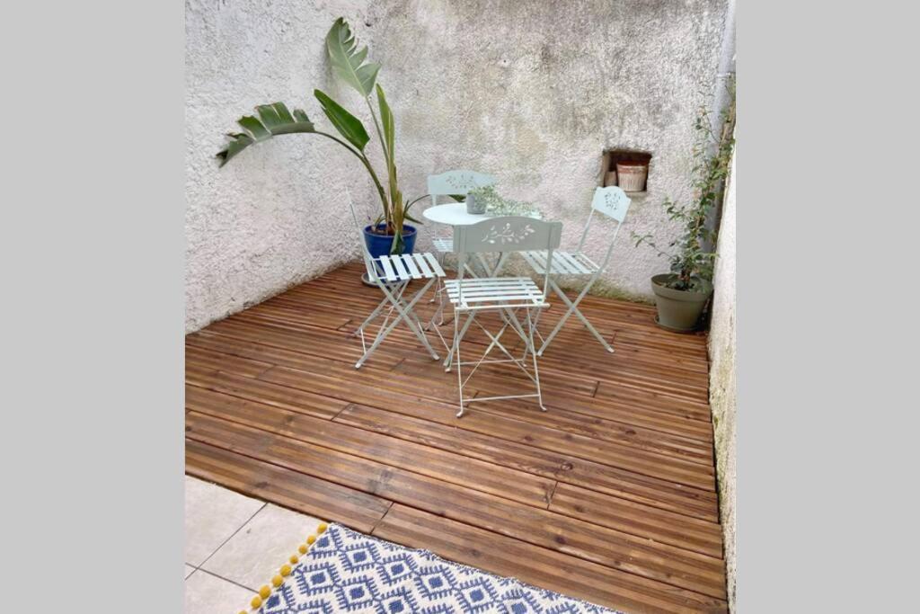Superbe Appartement En Pierre Fraichement Renove Bernis Exterior photo